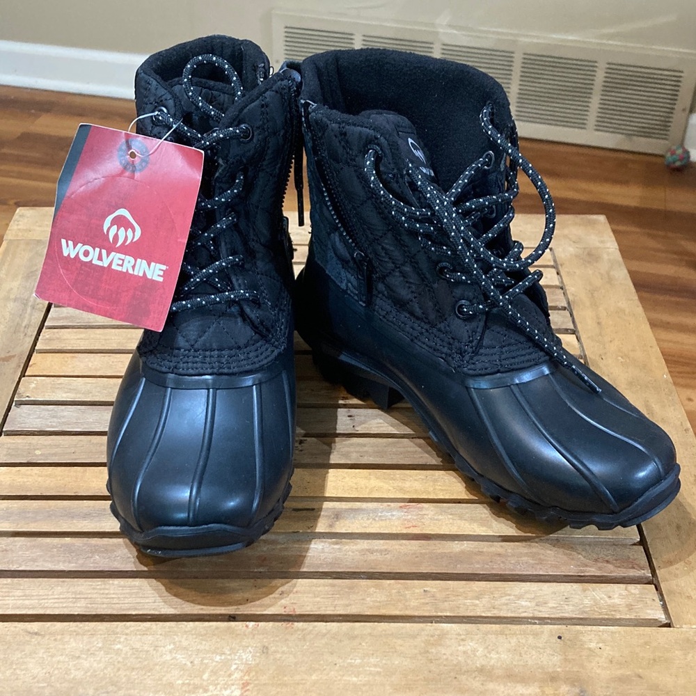 Wolverine Women Torrent Waterproof Duck Boot Size 6.5 Leather. Side Zipper